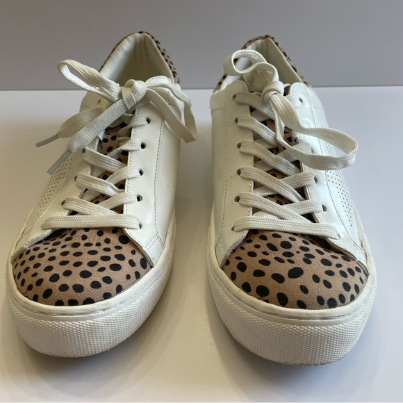 Universal Thread Women’s Sneakers Size 9.5 Leopard Cheetah Print and White - Picture 6 of 11